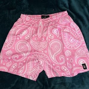 Lost files pink paisley XL shorts